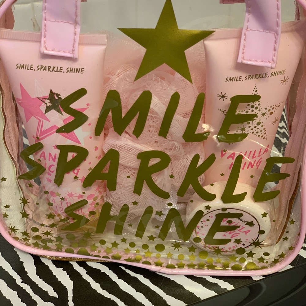 Bath Set - Picture 3 of 3